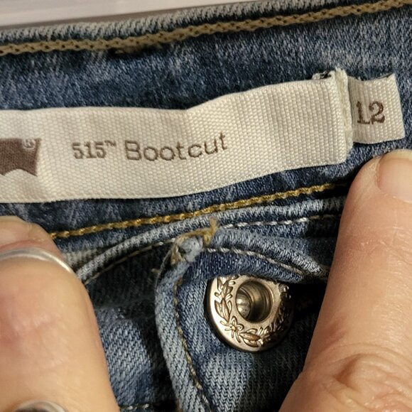 WOMANS LEVIS 515 BOOTCUT JEANS SZ 12 - Picture 7 of 10
